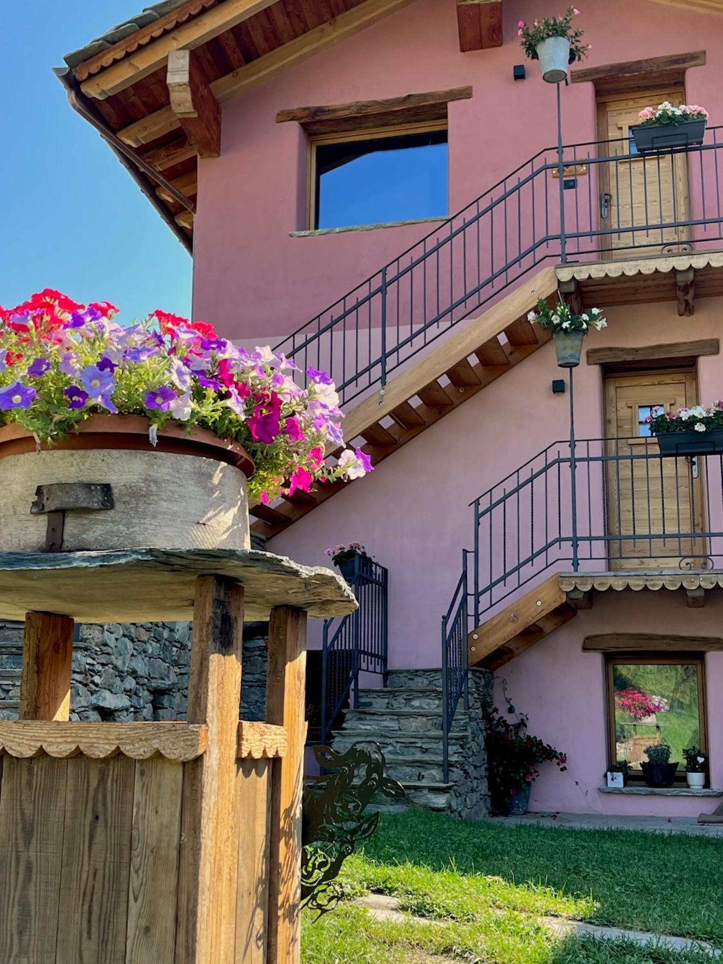 Hotel La Famille D'Evian Villeneuve Zewnętrze zdjęcie